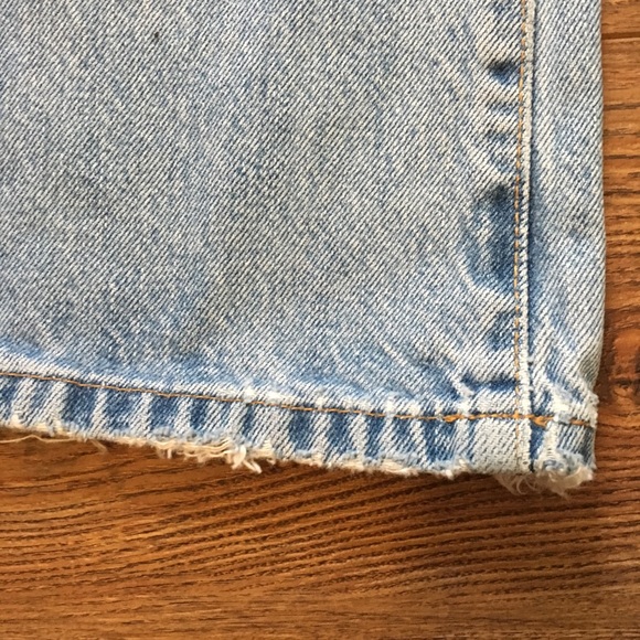 ‼️SALE‼️ Vintage Lightwash Jeans - Picture 3 of 7